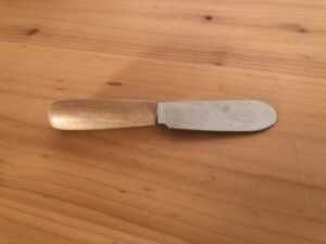 Mini-Messer mit Holzgriff (Krippe) 6,50 €